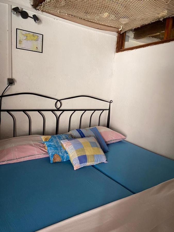 Holiday Home Stiniva Вис Екстериор снимка